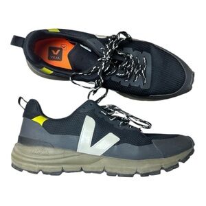 VEJA X VIBRAM DEKKAN‎ LOW-TOP ALVEOMESH TRAINERS